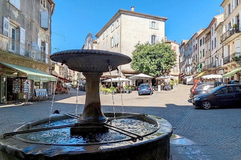 Les Vans Ard&egrave;che