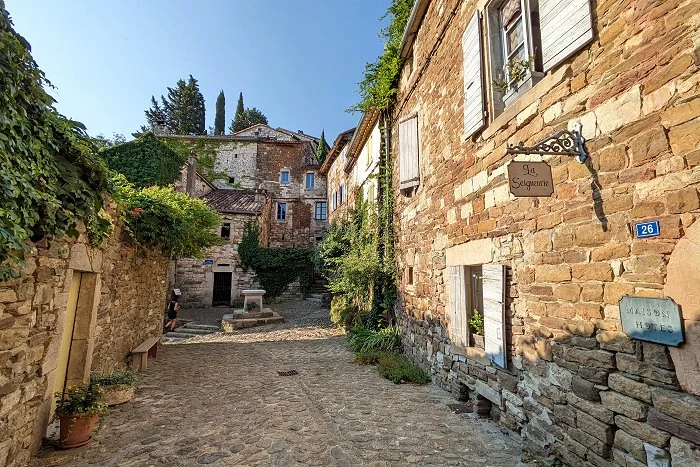 Naves Ard&egrave;che