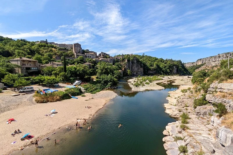 Enfants Ard&egrave;che